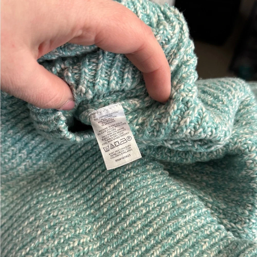 Loft Mint Green V-Neck Women's‎ Sweater